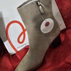 Blondo Taupe Heeled Boots